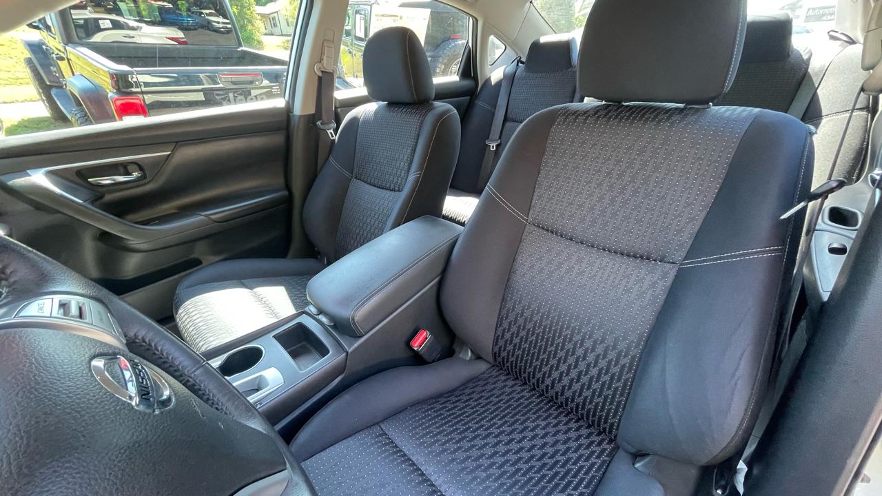 Nissan Altima 2.5 SV 2017