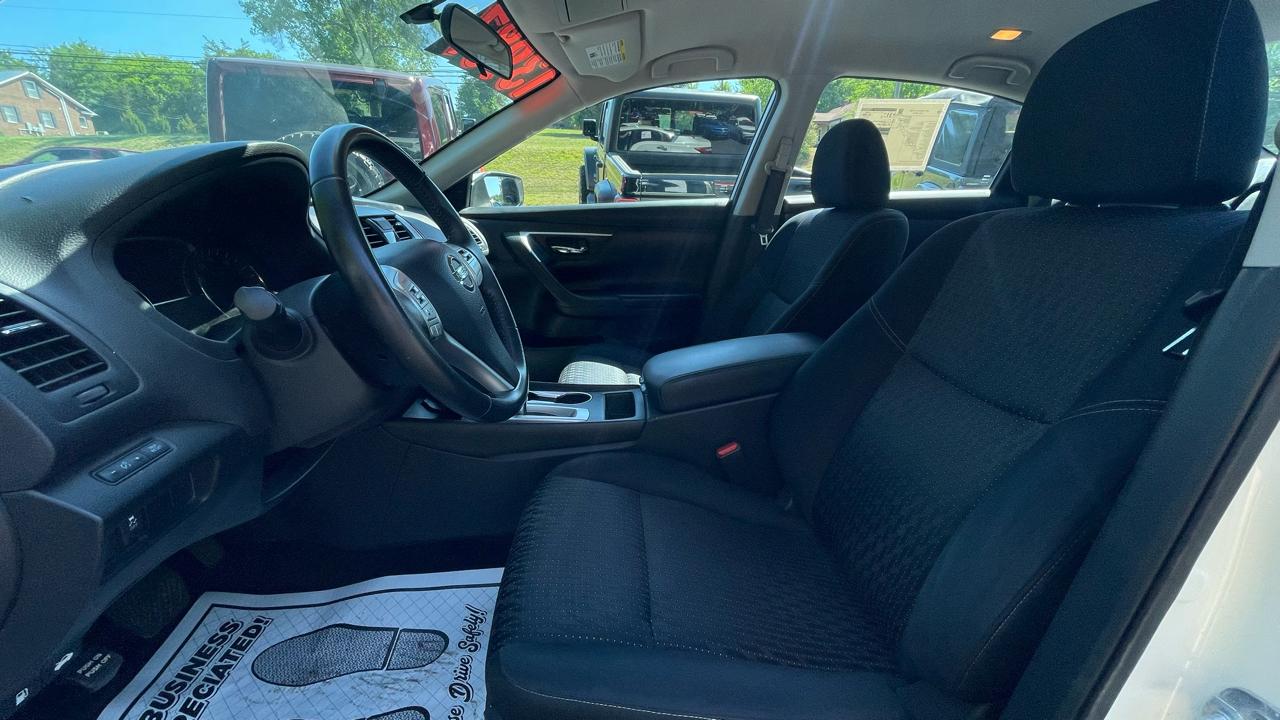Nissan Altima 2.5 SV 2017