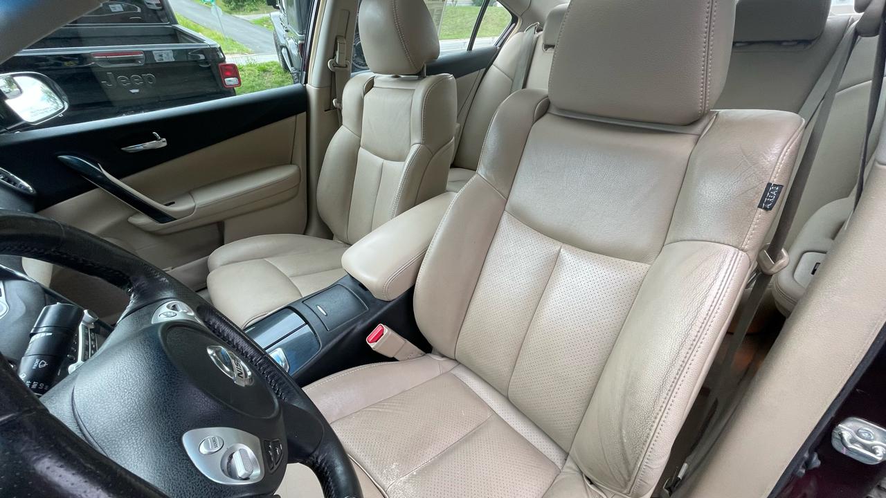 Nissan Maxima SV 2014