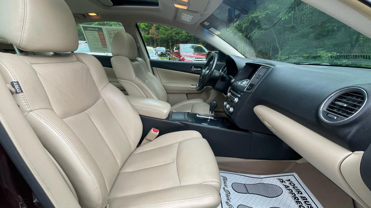 Nissan Maxima SV 2014
