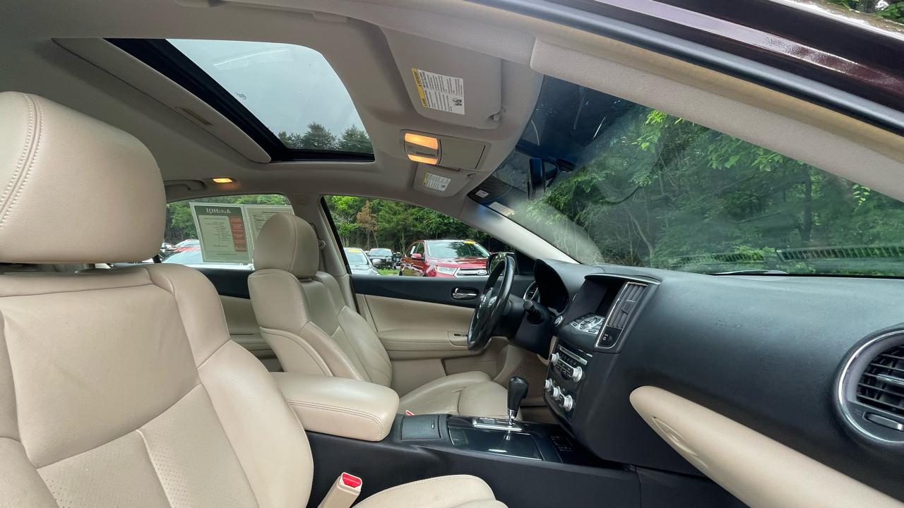 Nissan Maxima SV 2014