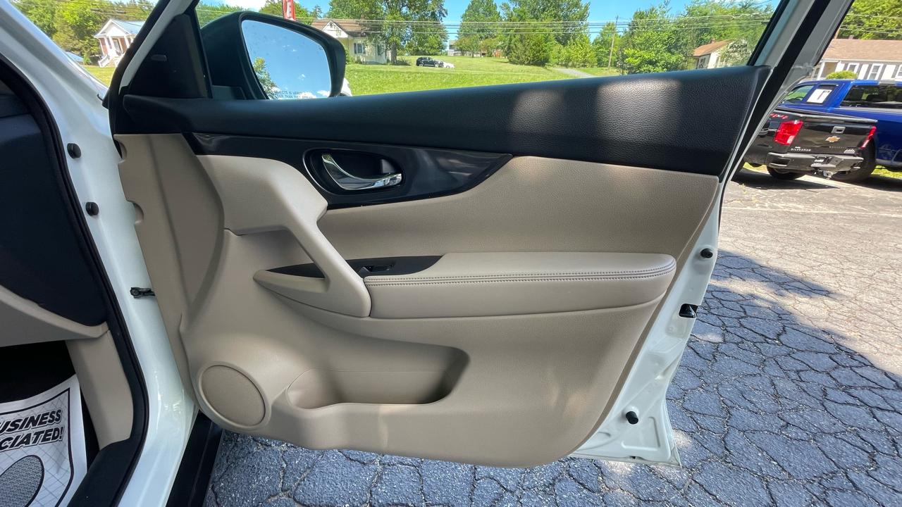 Nissan Rogue SV AWD 2018