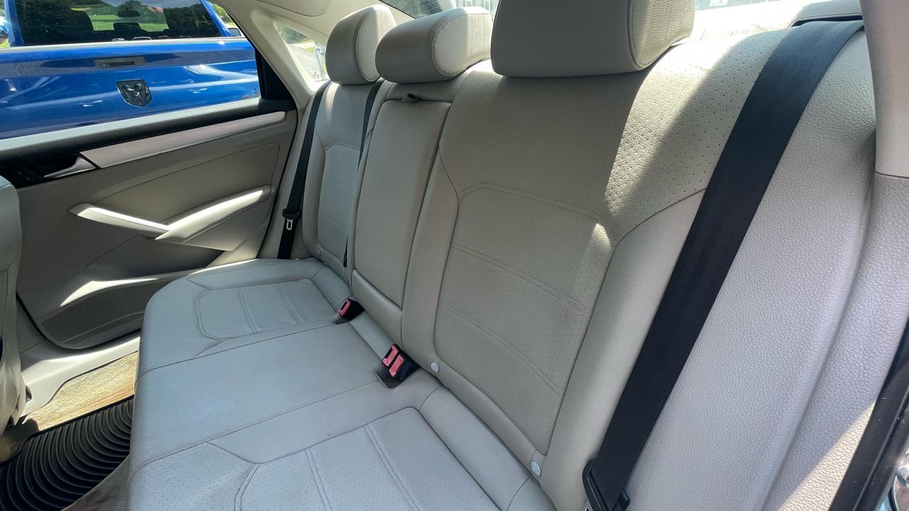 Volkswagen Passat  2013