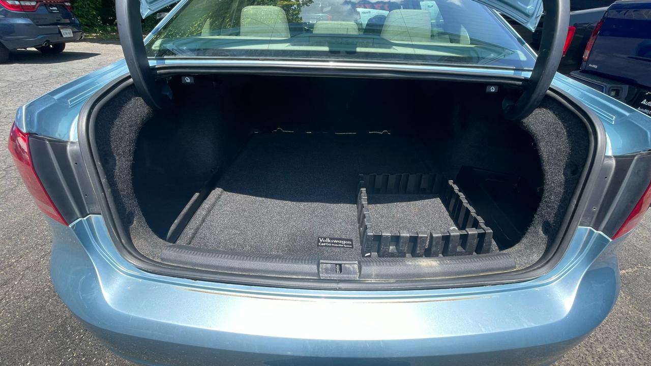 Volkswagen Passat  2013