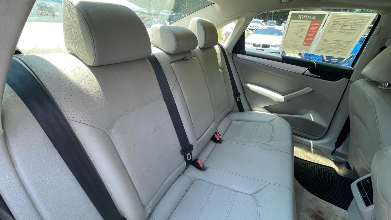 Volkswagen Passat  2013