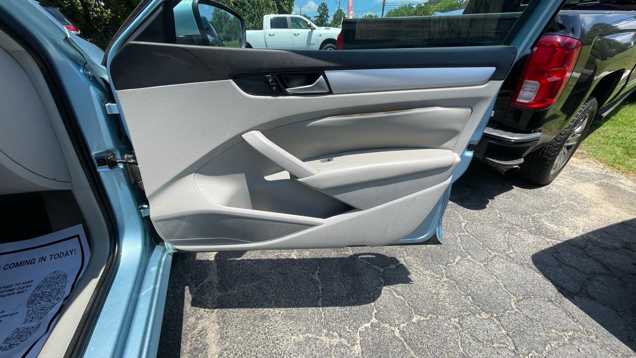 Volkswagen Passat  2013