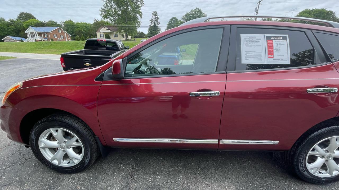 Nissan Rogue SV AWD 2011
