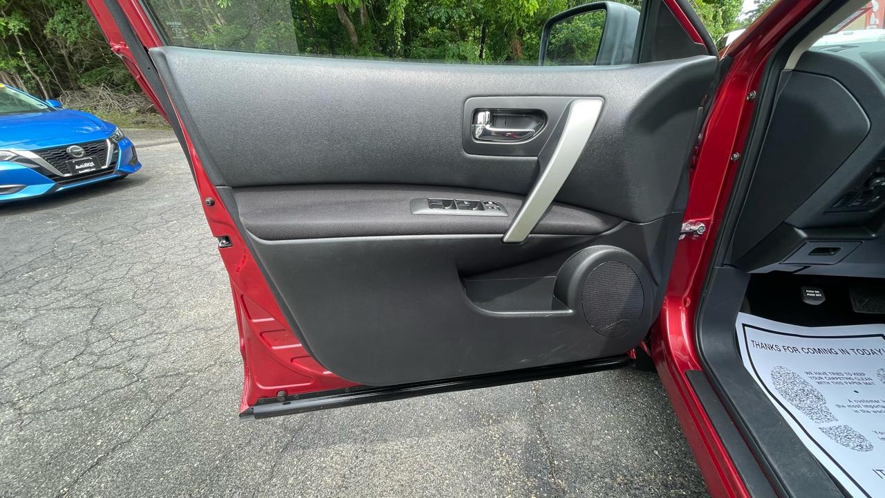 Nissan Rogue SV AWD 2011