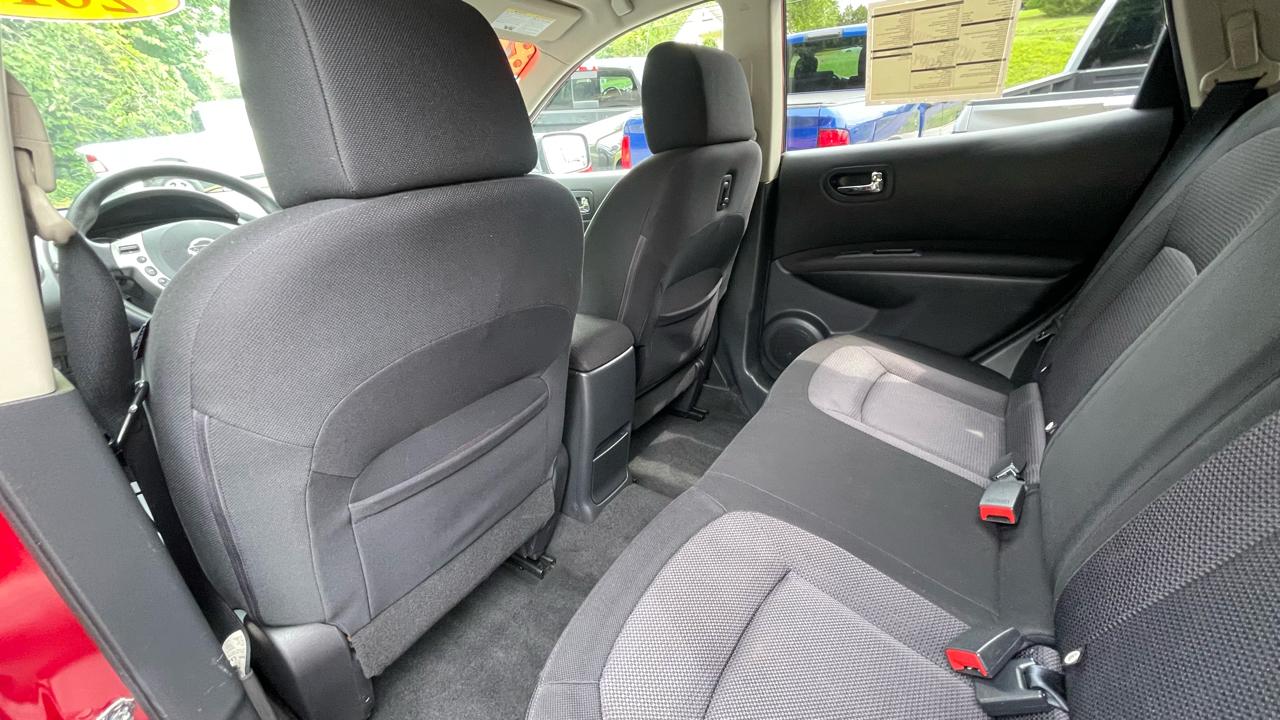 Nissan Rogue SV AWD 2011