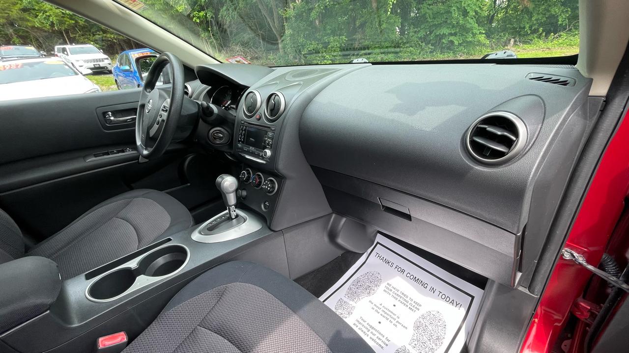 Nissan Rogue SV AWD 2011
