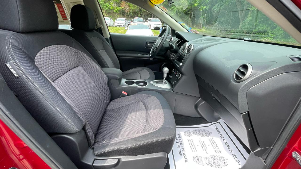 Nissan Rogue SV AWD 2011