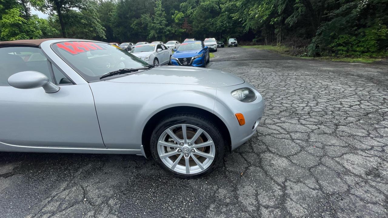 Mazda MX-5 Miata Grand Touring 2006