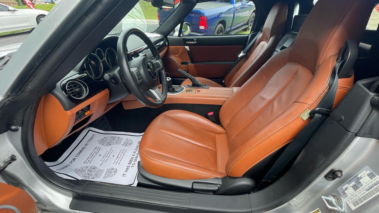 Mazda MX-5 Miata Grand Touring 2006