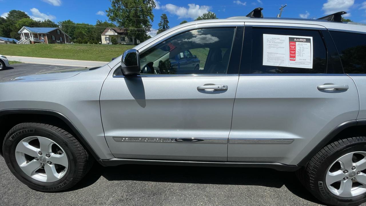 Jeep Grand Cherokee Laredo 4WD 2012