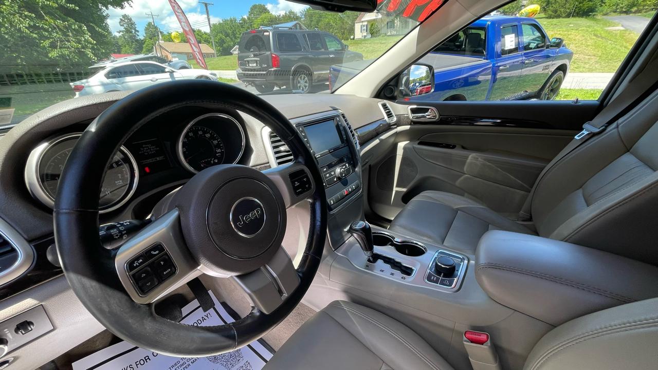 Jeep Grand Cherokee Laredo 4WD 2012