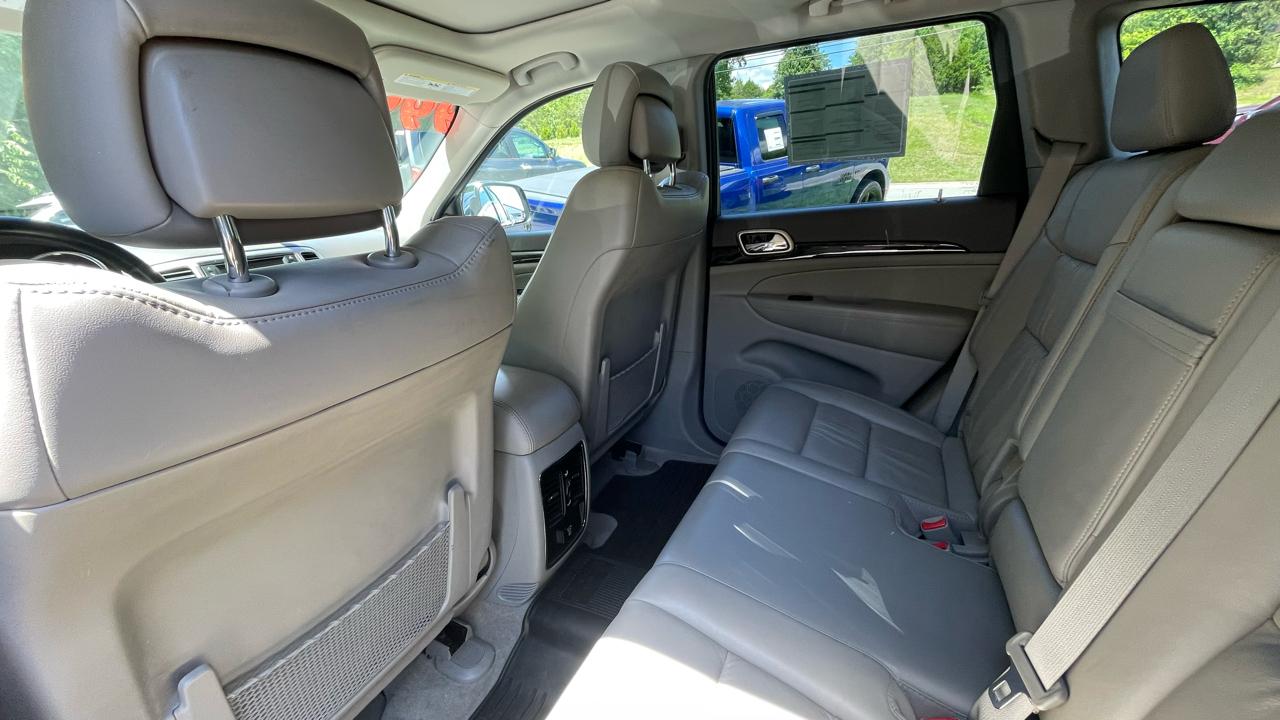 Jeep Grand Cherokee Laredo 4WD 2012