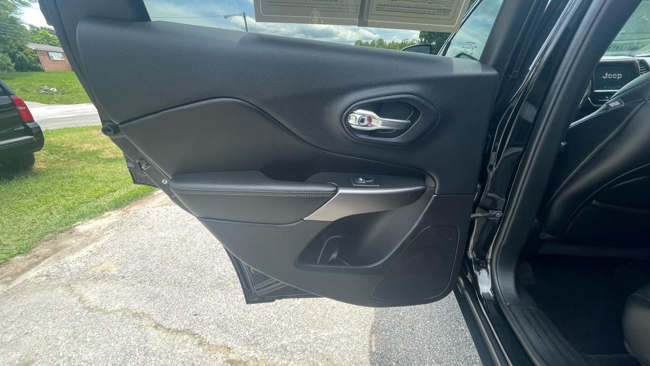 Jeep Cherokee  2019