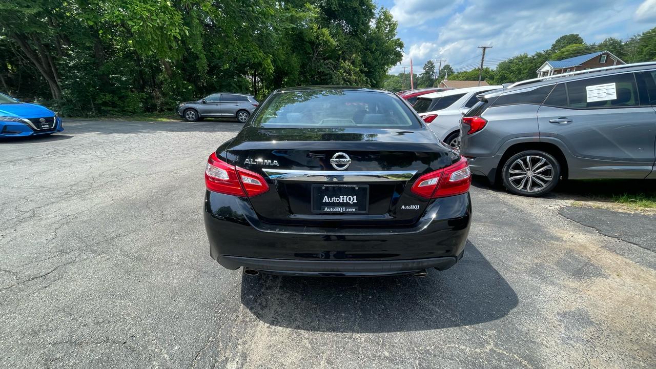 Nissan Altima  2017