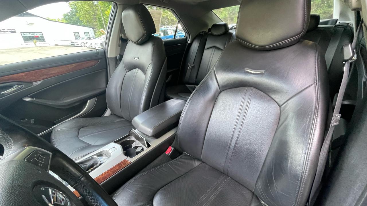 Cadillac CTS 3.0L Luxury AWD 2011
