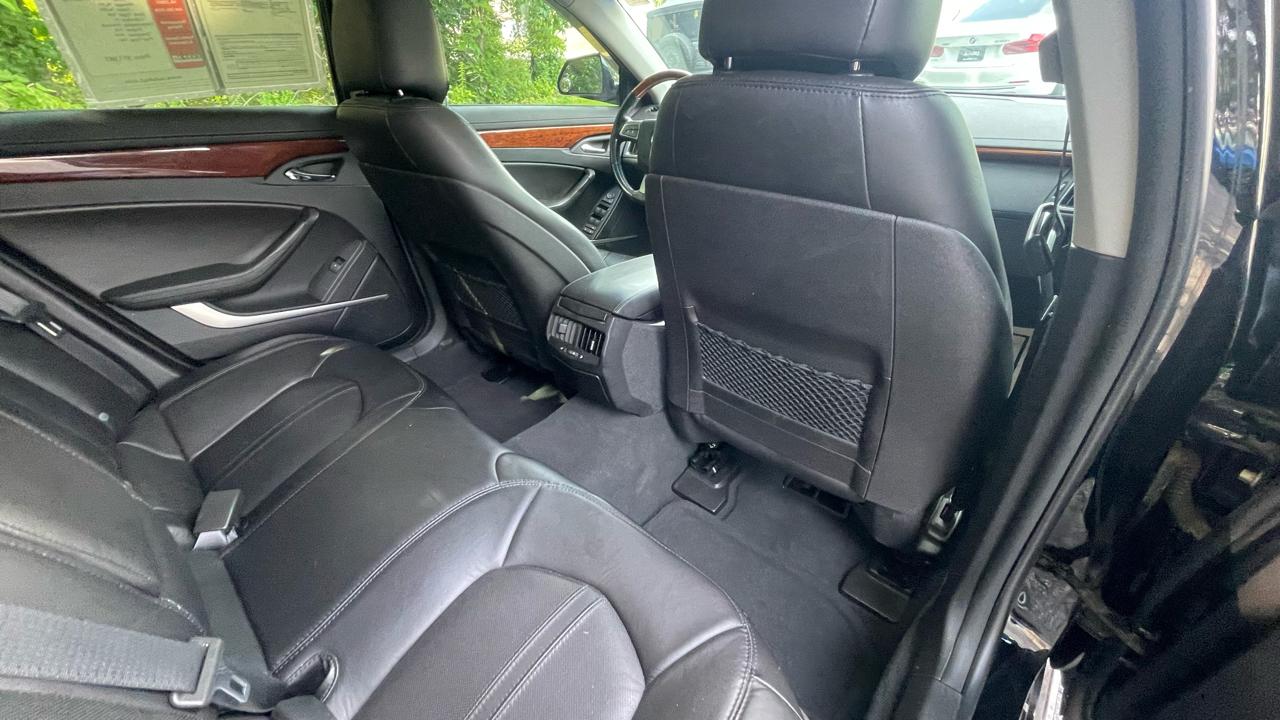 Cadillac CTS 3.0L Luxury AWD 2011
