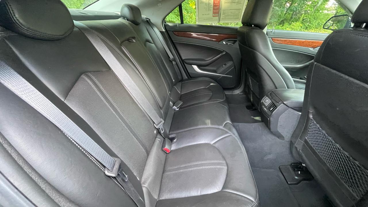 Cadillac CTS 3.0L Luxury AWD 2011