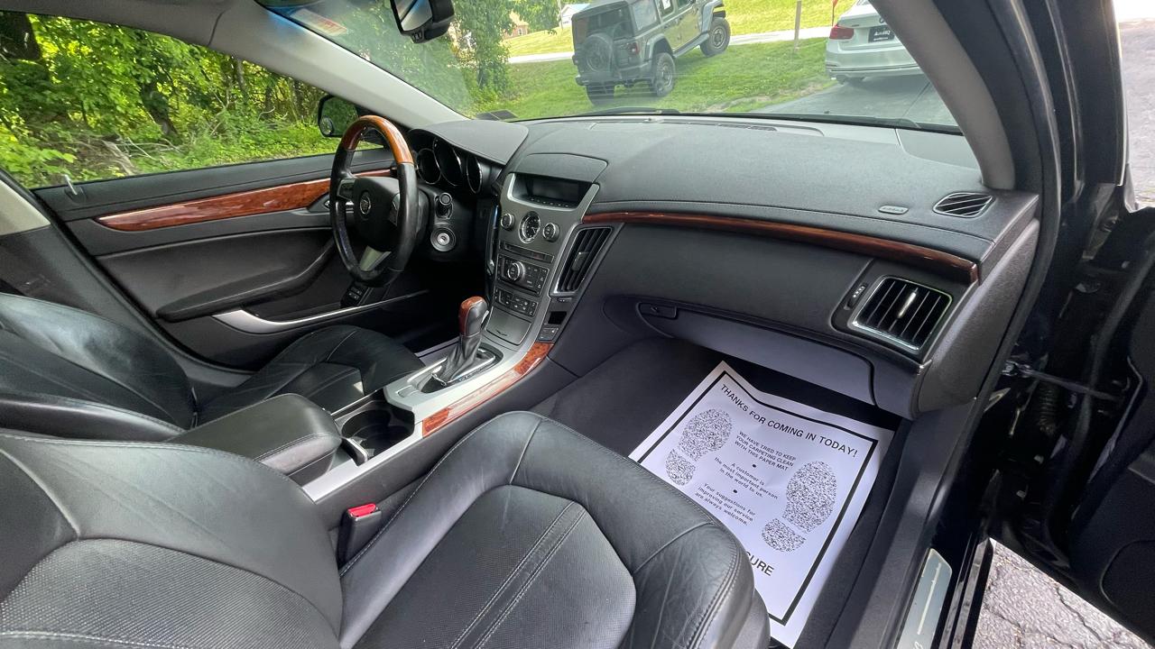 Cadillac CTS 3.0L Luxury AWD 2011