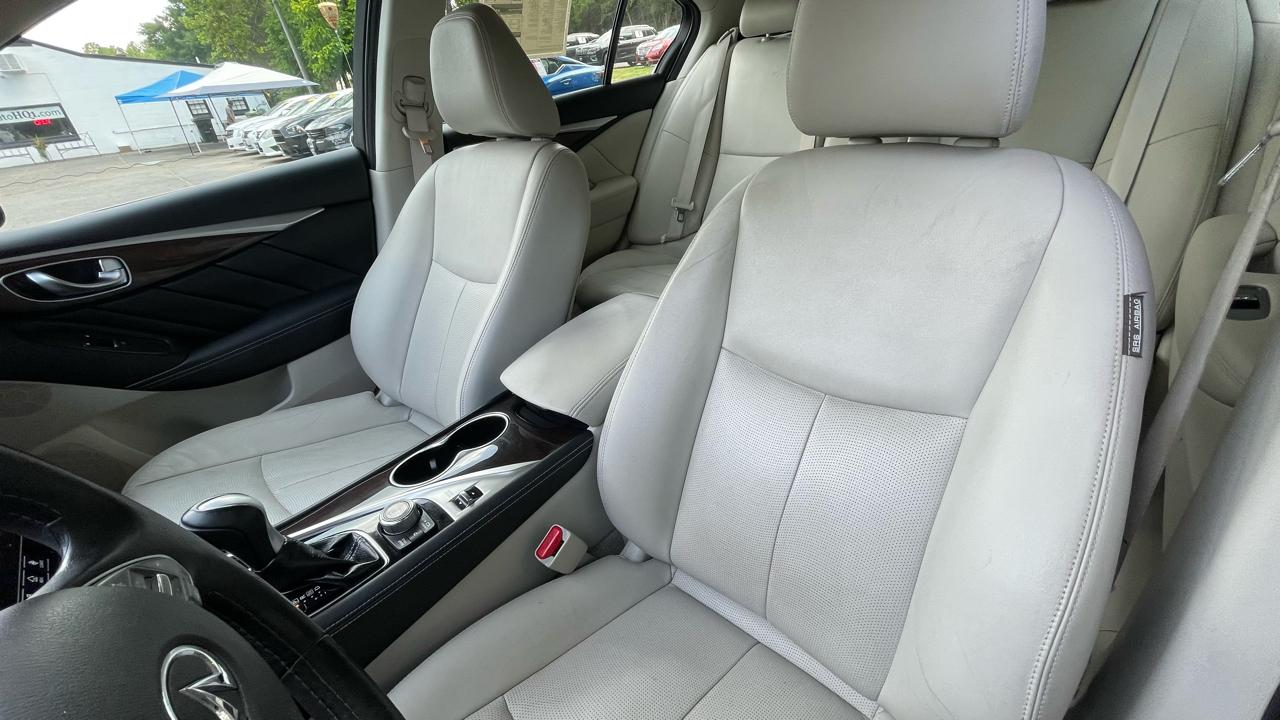Infiniti Q50 Premium AWD 2015