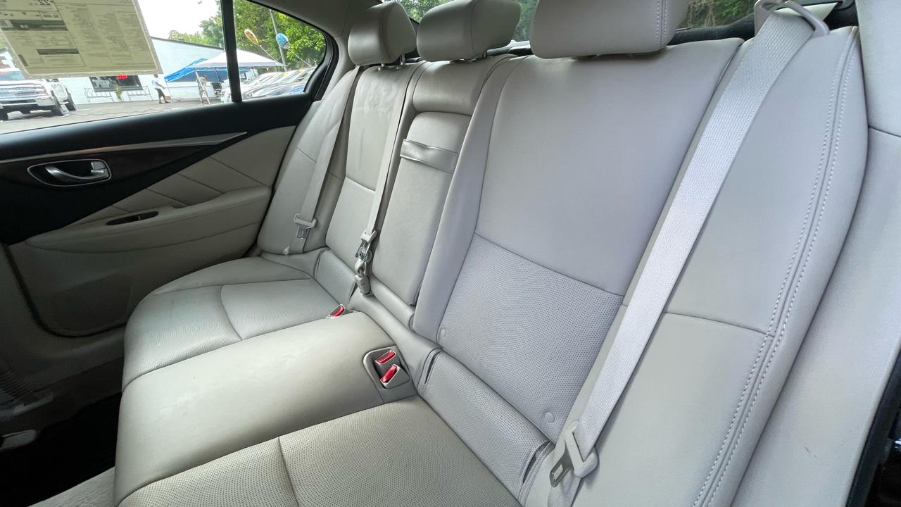 Infiniti Q50 Premium AWD 2015
