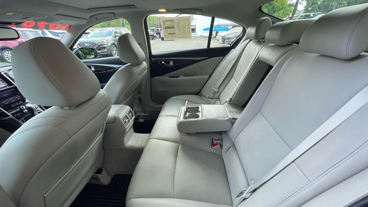 Infiniti Q50 Premium AWD 2015