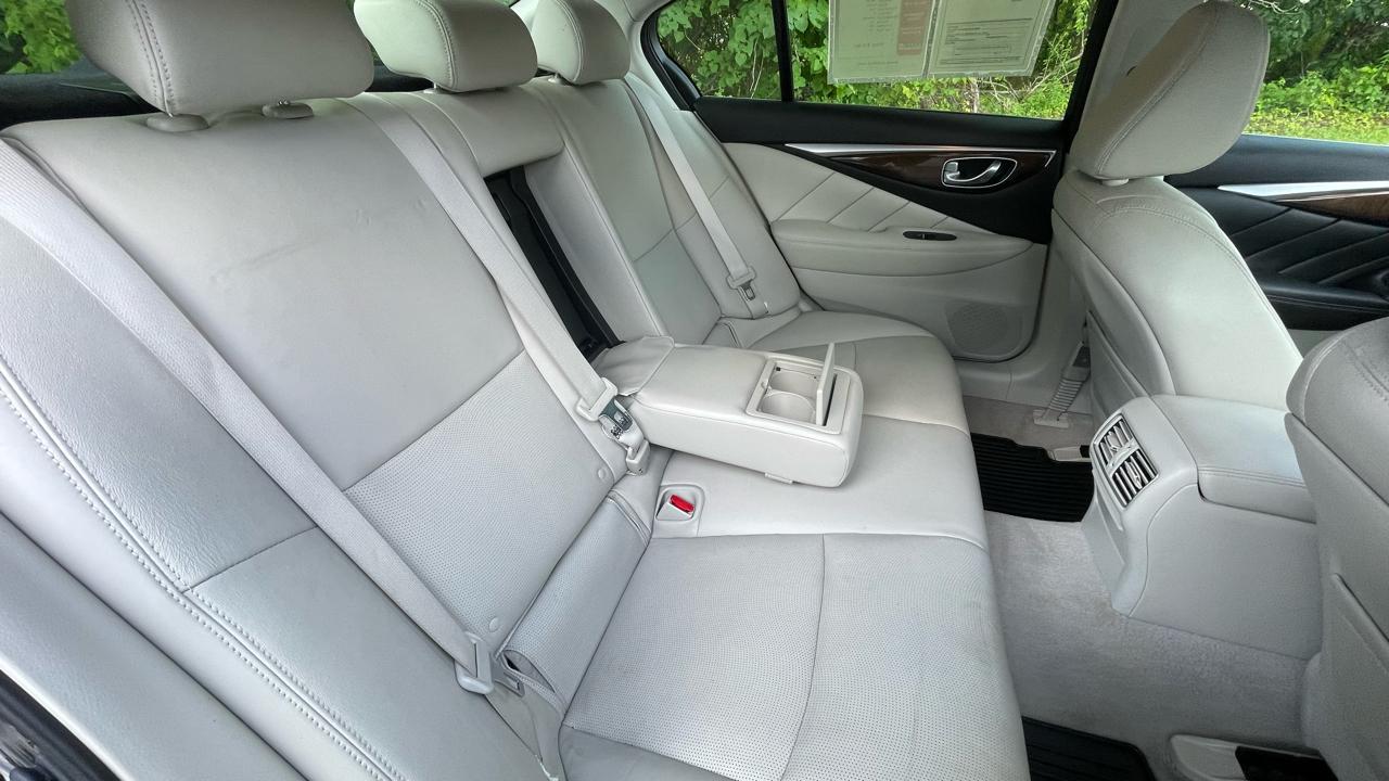 Infiniti Q50 Premium AWD 2015