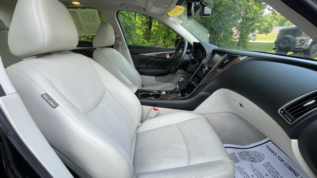 Infiniti Q50 Premium AWD 2015
