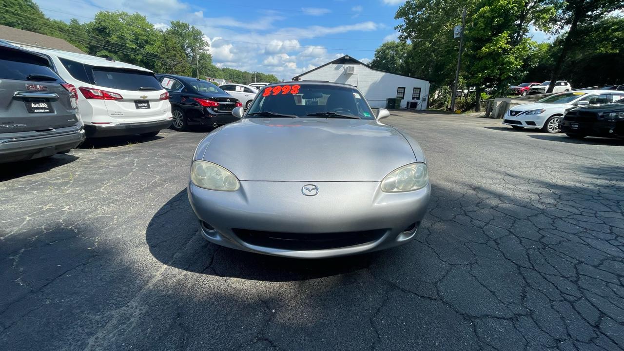 Mazda MX-5 Miata Base 2004
