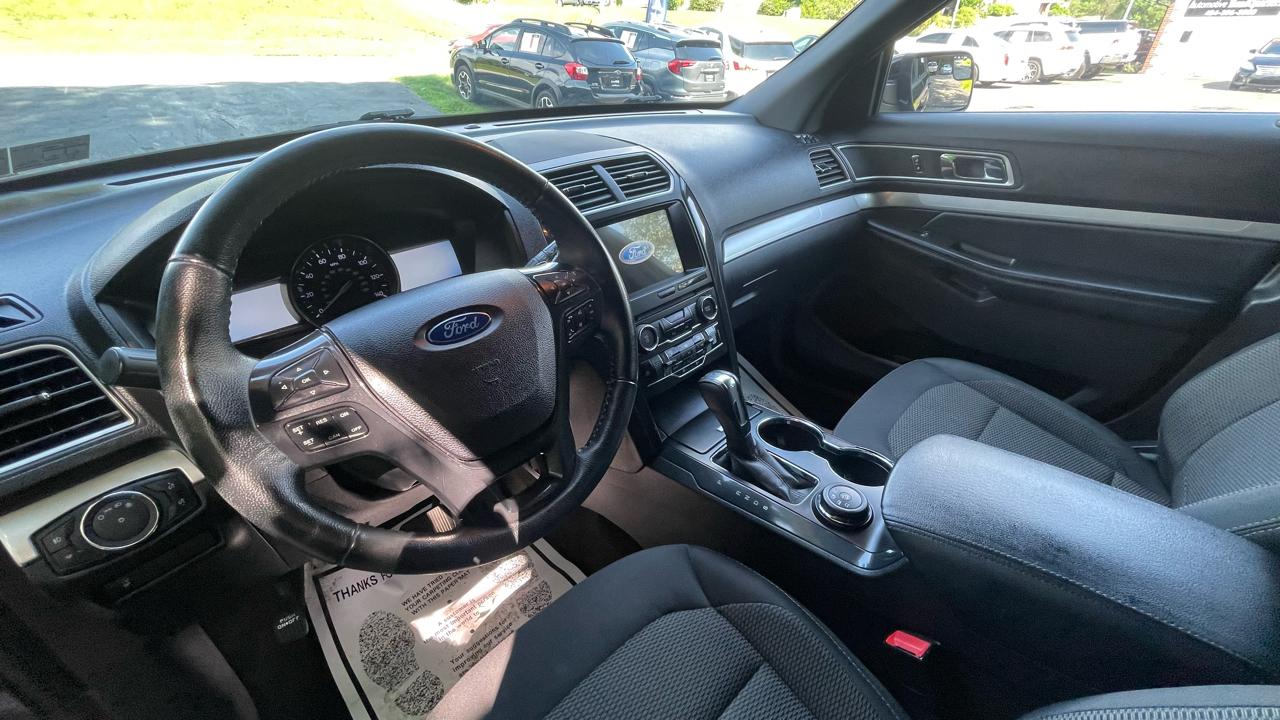 Ford Explorer XLT 4WD 2017