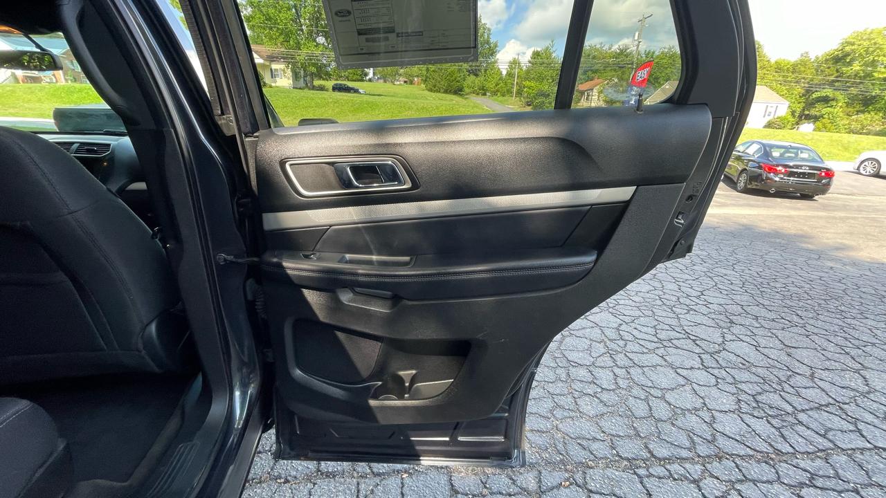 Ford Explorer XLT 4WD 2017