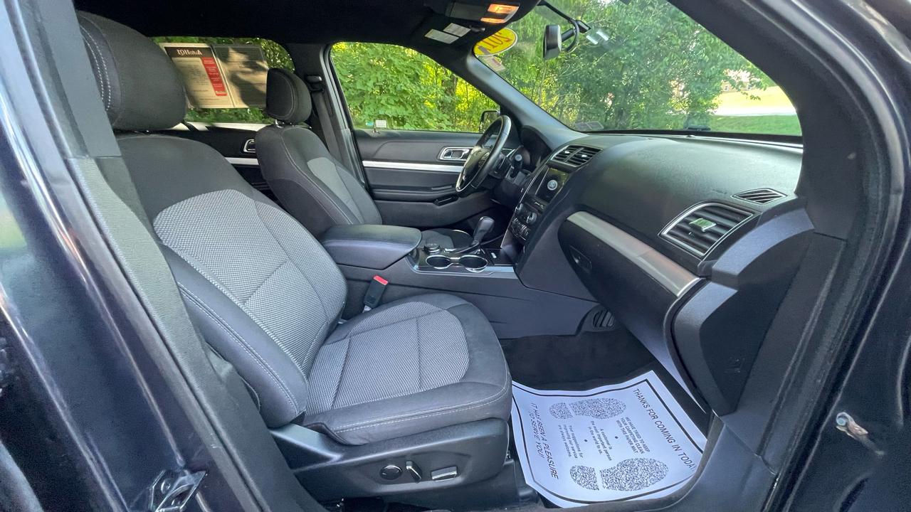 Ford Explorer XLT 4WD 2017