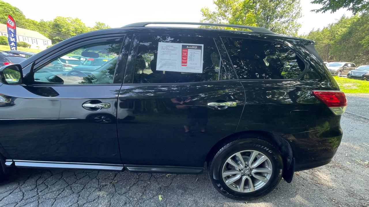 Nissan Pathfinder SV 4WD 2015