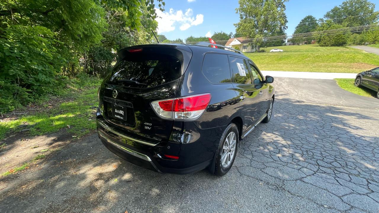 Nissan Pathfinder SV 4WD 2015