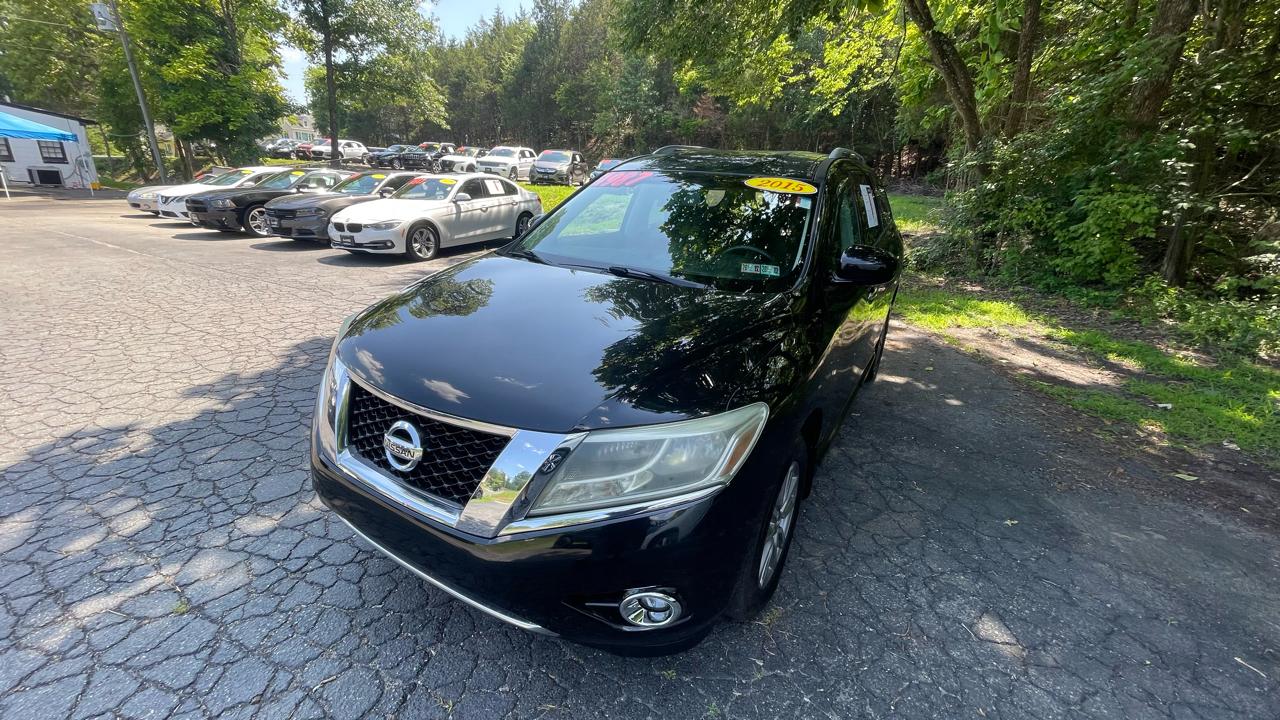 Nissan Pathfinder SV 4WD 2015