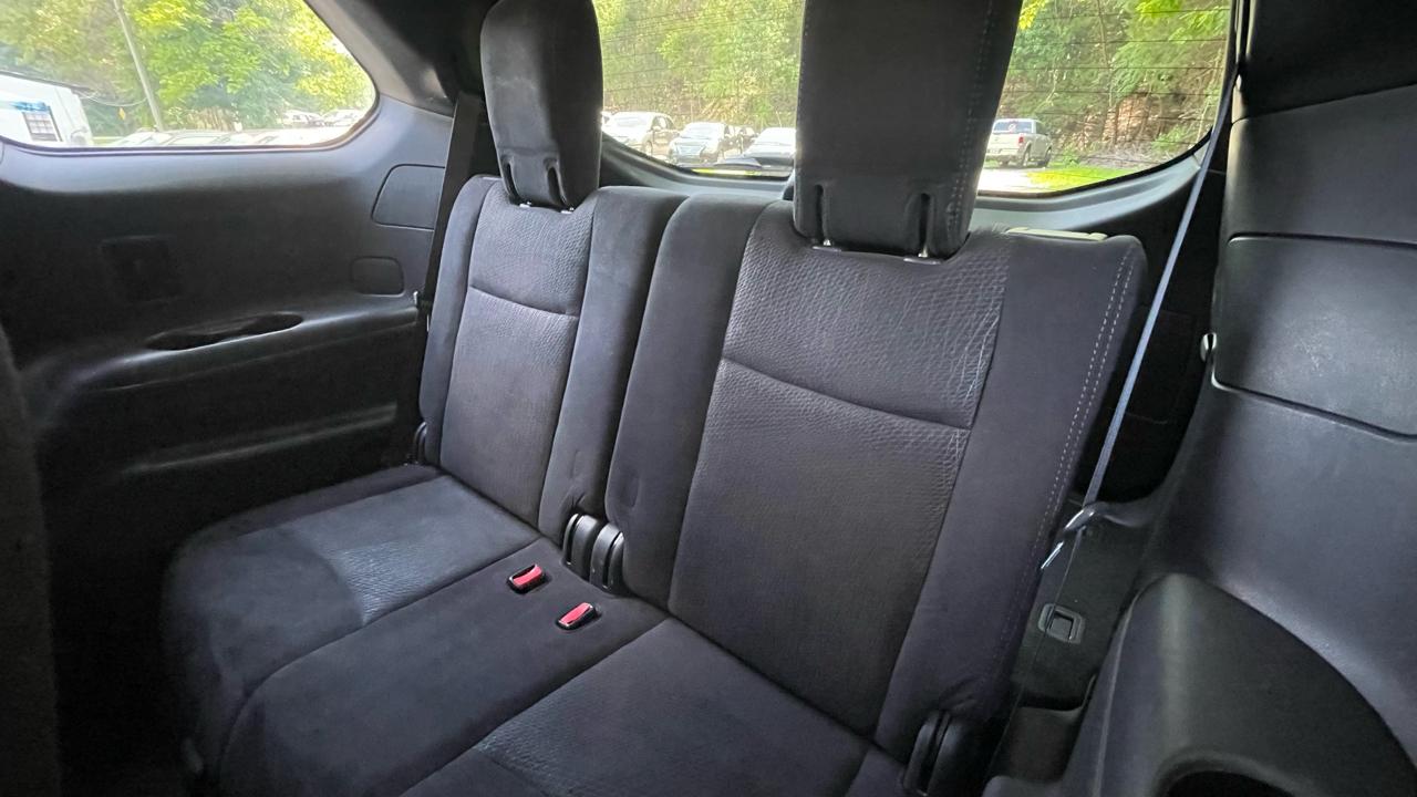 Nissan Pathfinder SV 4WD 2015