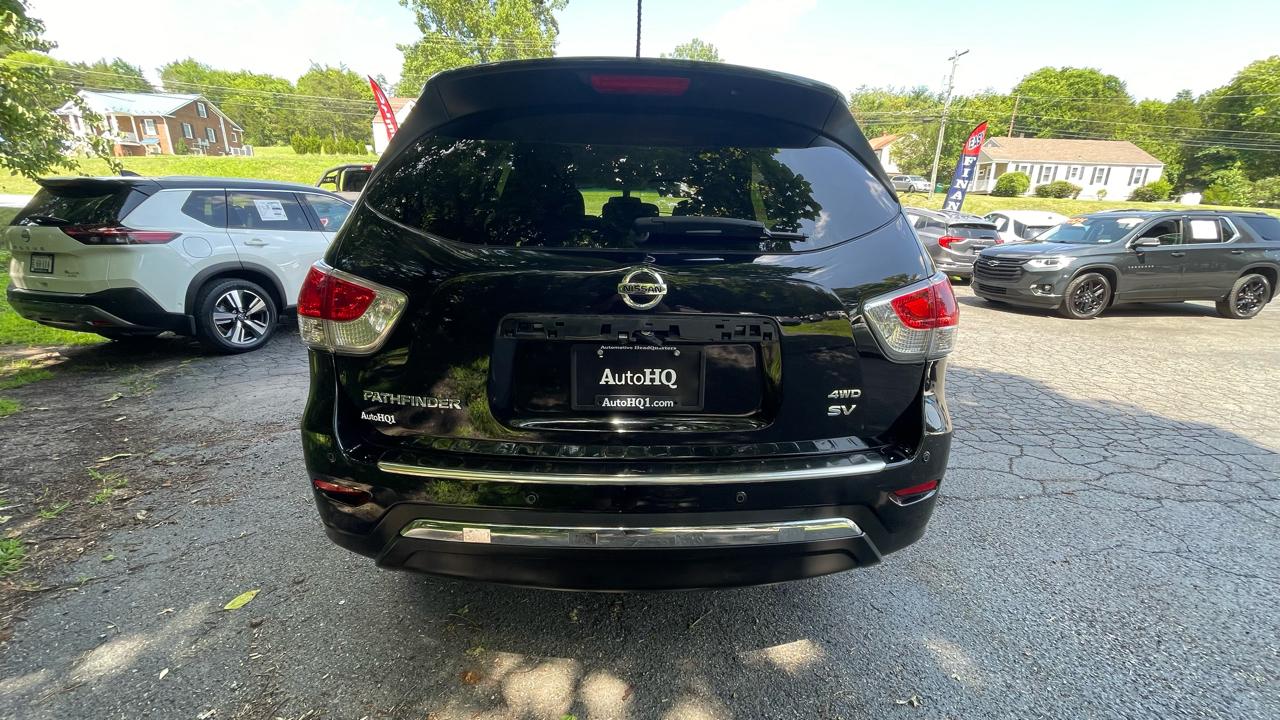 Nissan Pathfinder SV 4WD 2015