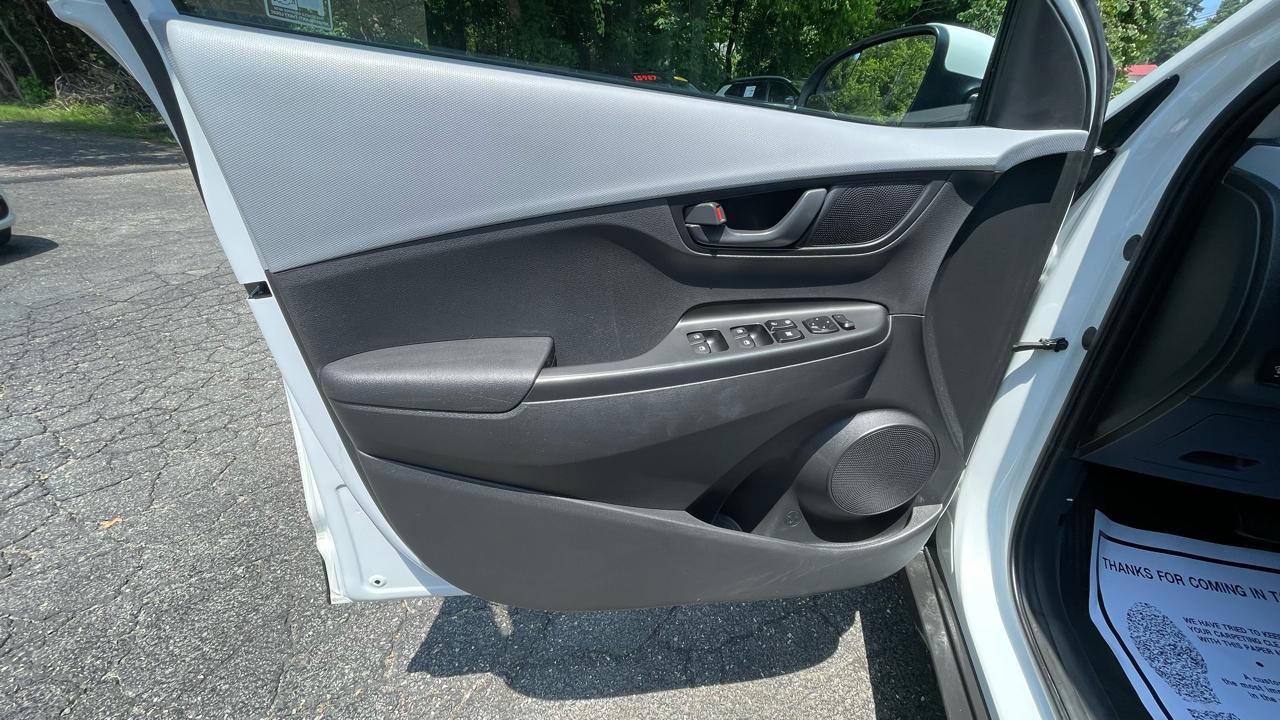Hyundai Kona SE AWD 2020