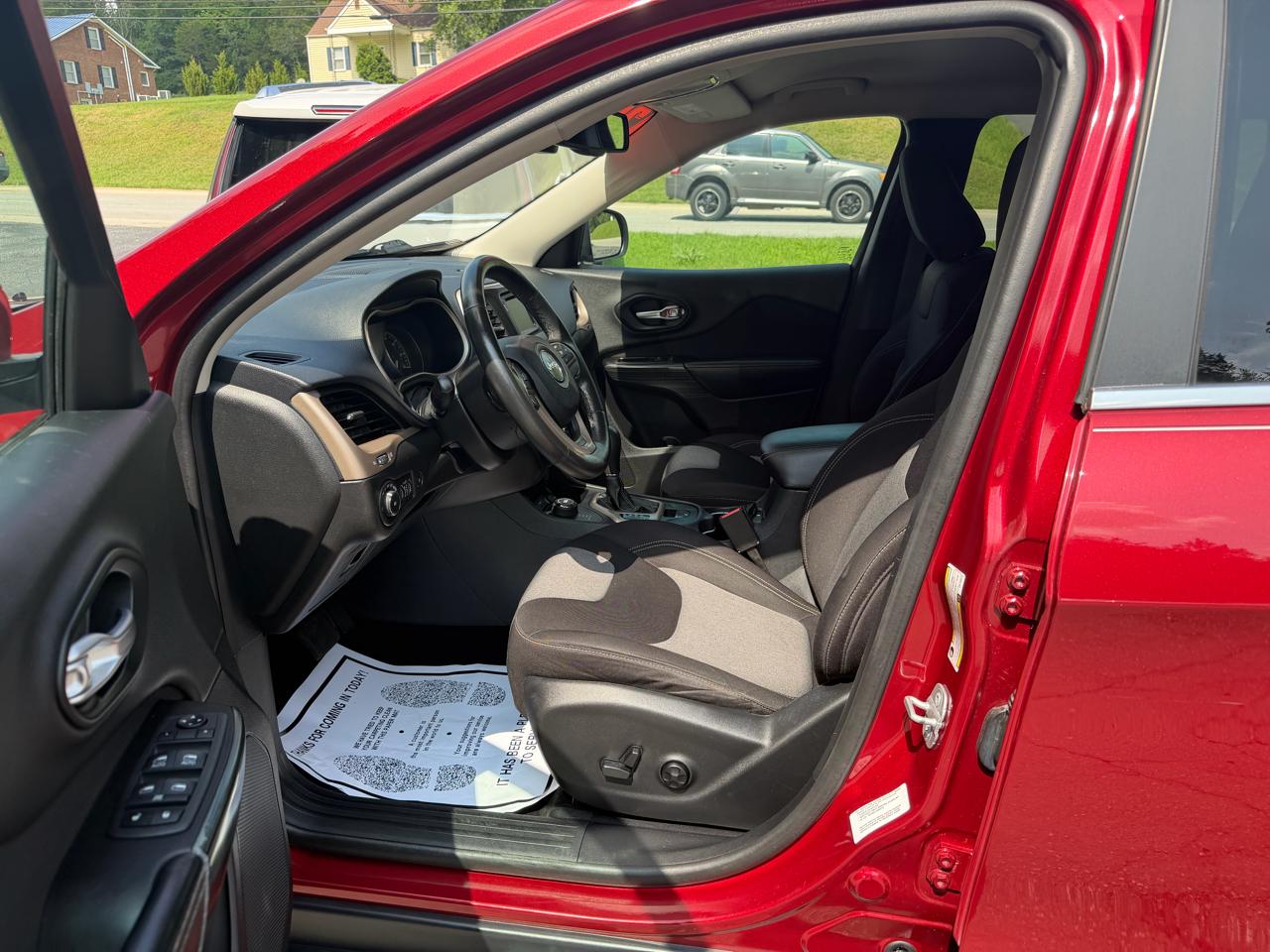 Jeep Cherokee Latitude 4WD 2014