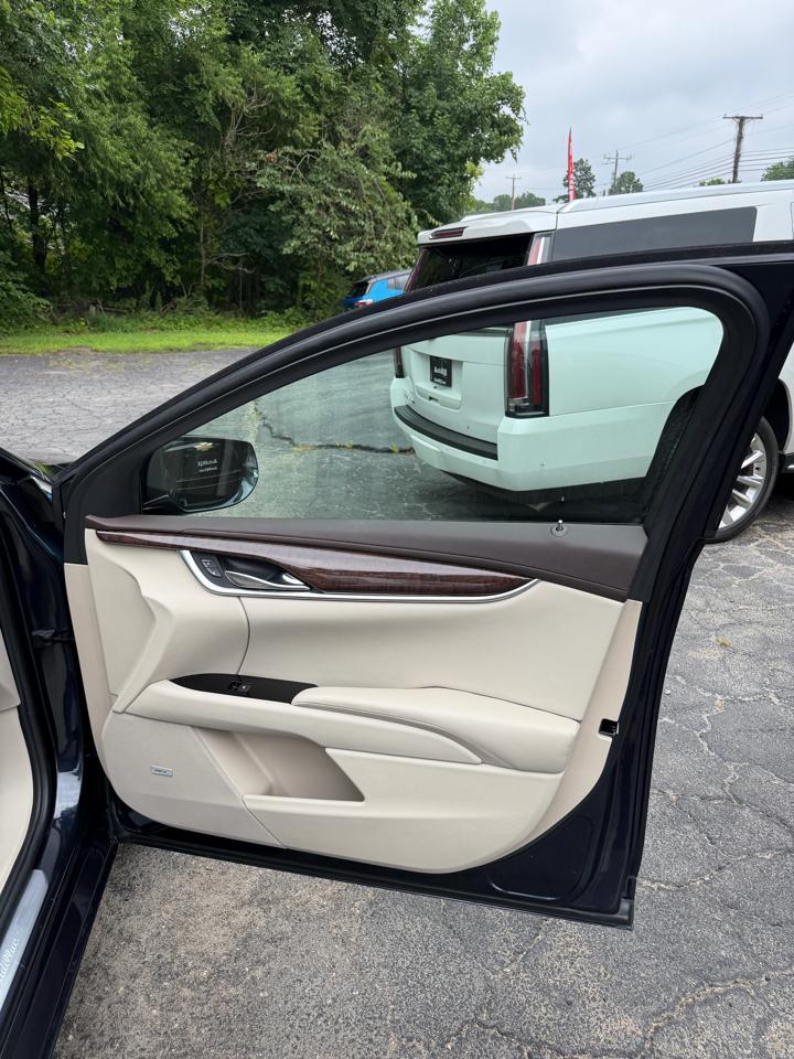 Cadillac XTS Premium AWD 2013