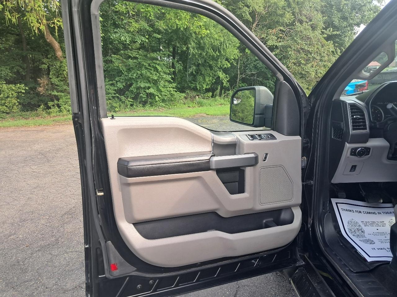 Ford F-150 XLT SuperCab 8-ft. Bed 4WD 2017