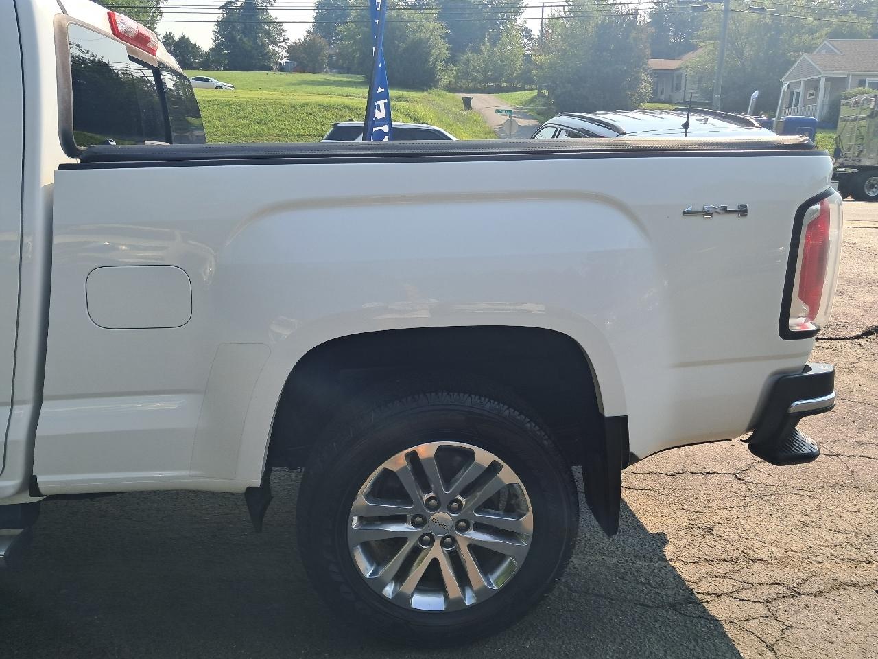 GMC Canyon SLT Crew Cab 4WD Short Box 2016