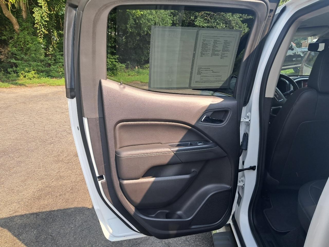 GMC Canyon SLT Crew Cab 4WD Short Box 2016