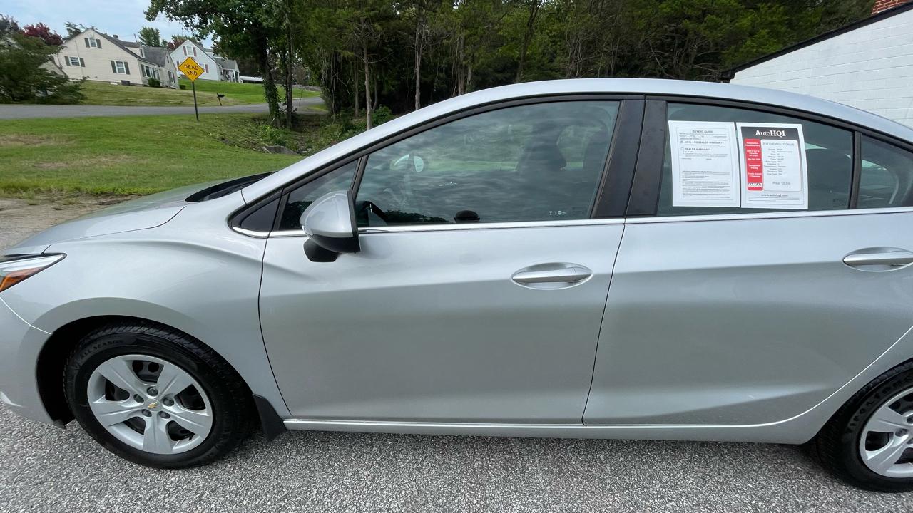 Chevrolet Cruze LS Auto 2017