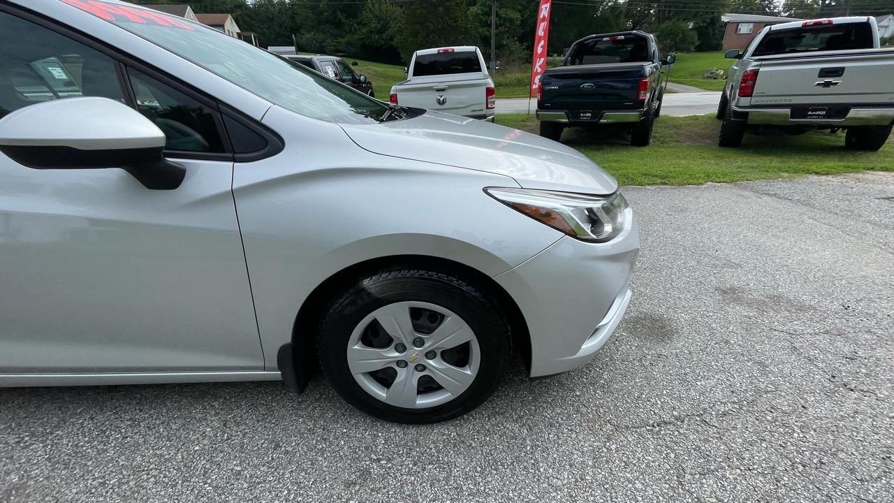 Chevrolet Cruze LS Auto 2017