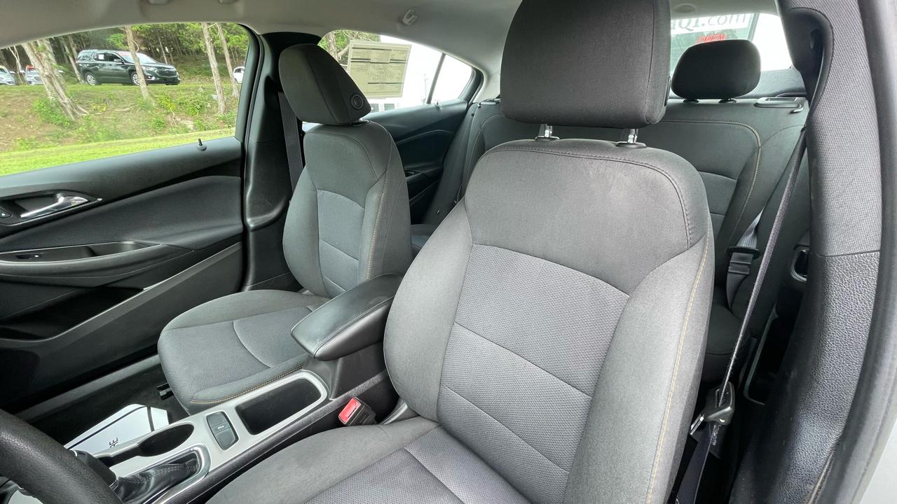 Chevrolet Cruze LS Auto 2017