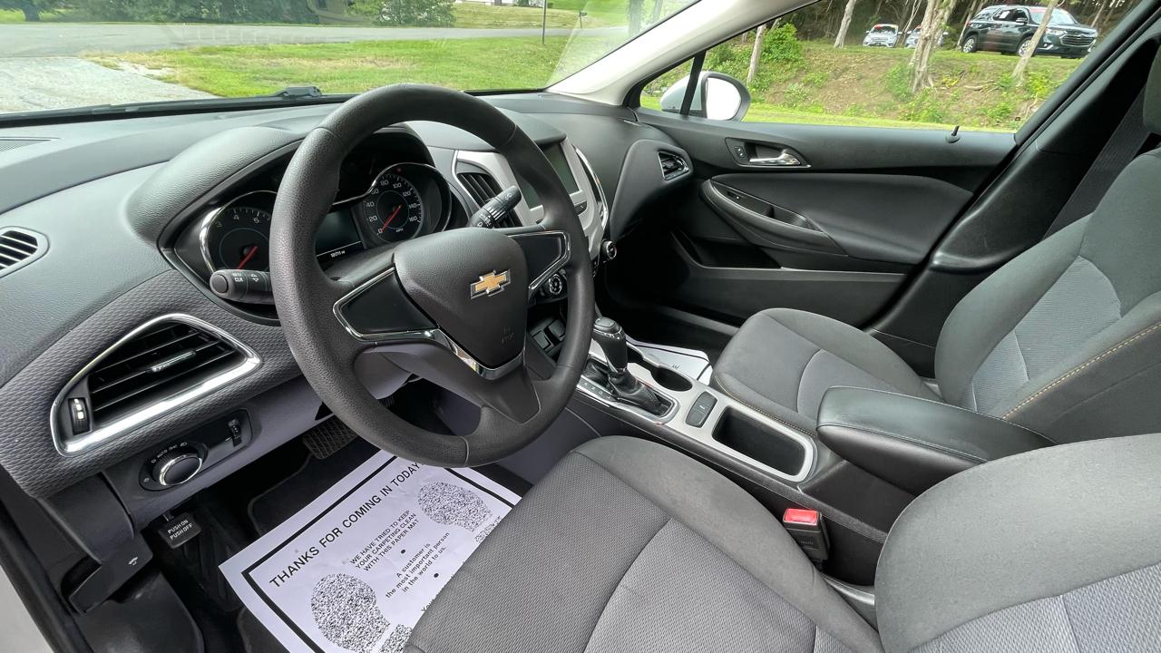Chevrolet Cruze LS Auto 2017
